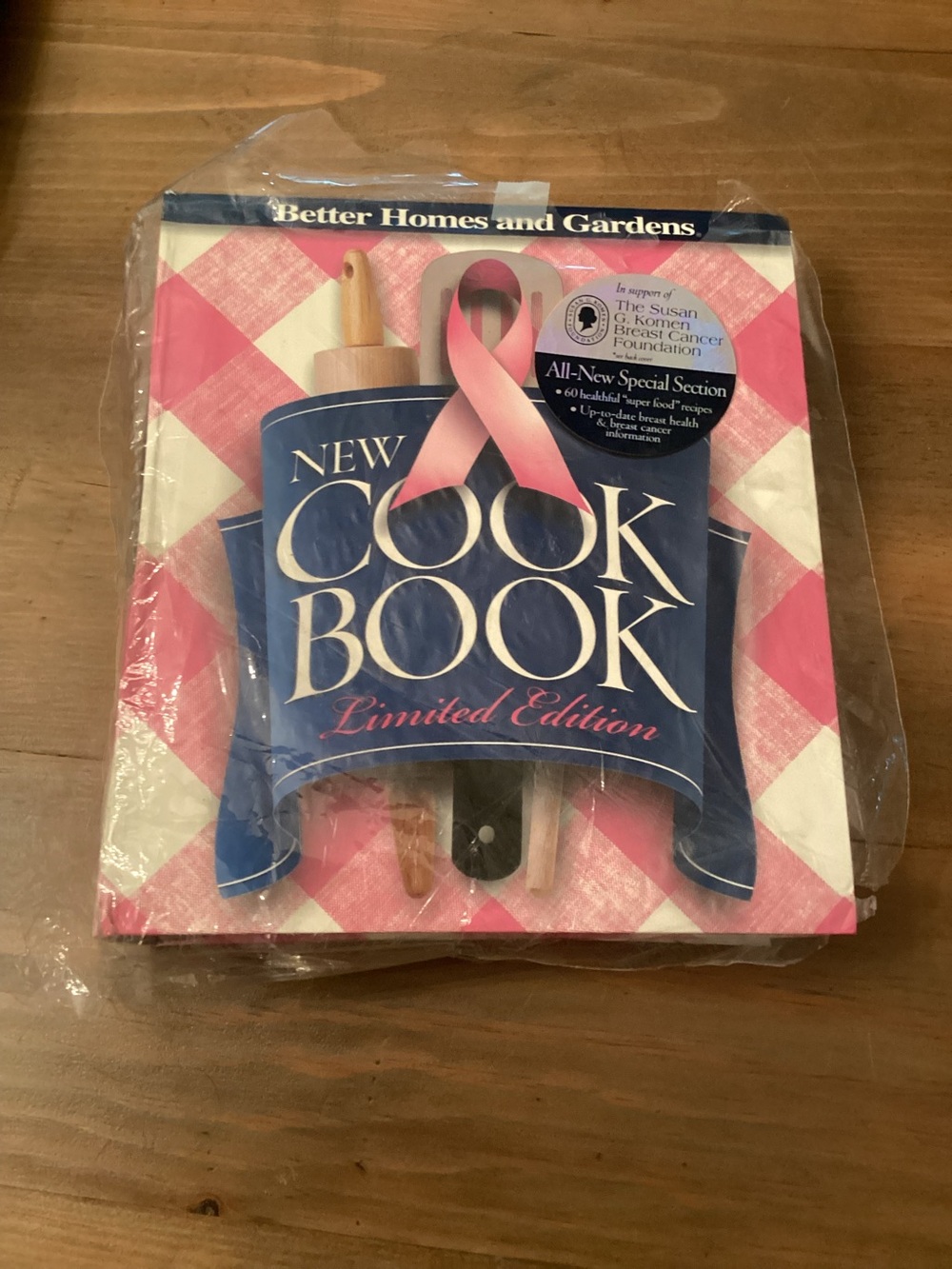 2005 Better Homes & Gardens New Cook Book Pink Ribbon Limited Edition Hardcover